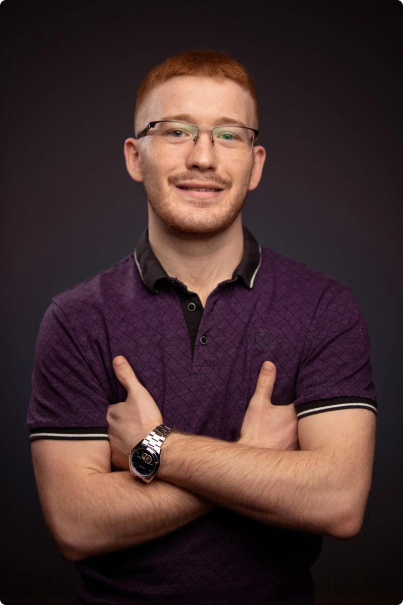 Преподаватель Кирилл Плотников