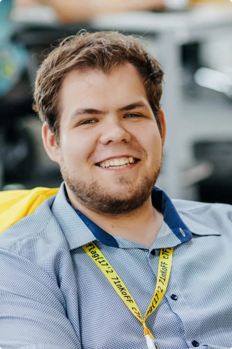 Преподаватель Алексей Пивоваров