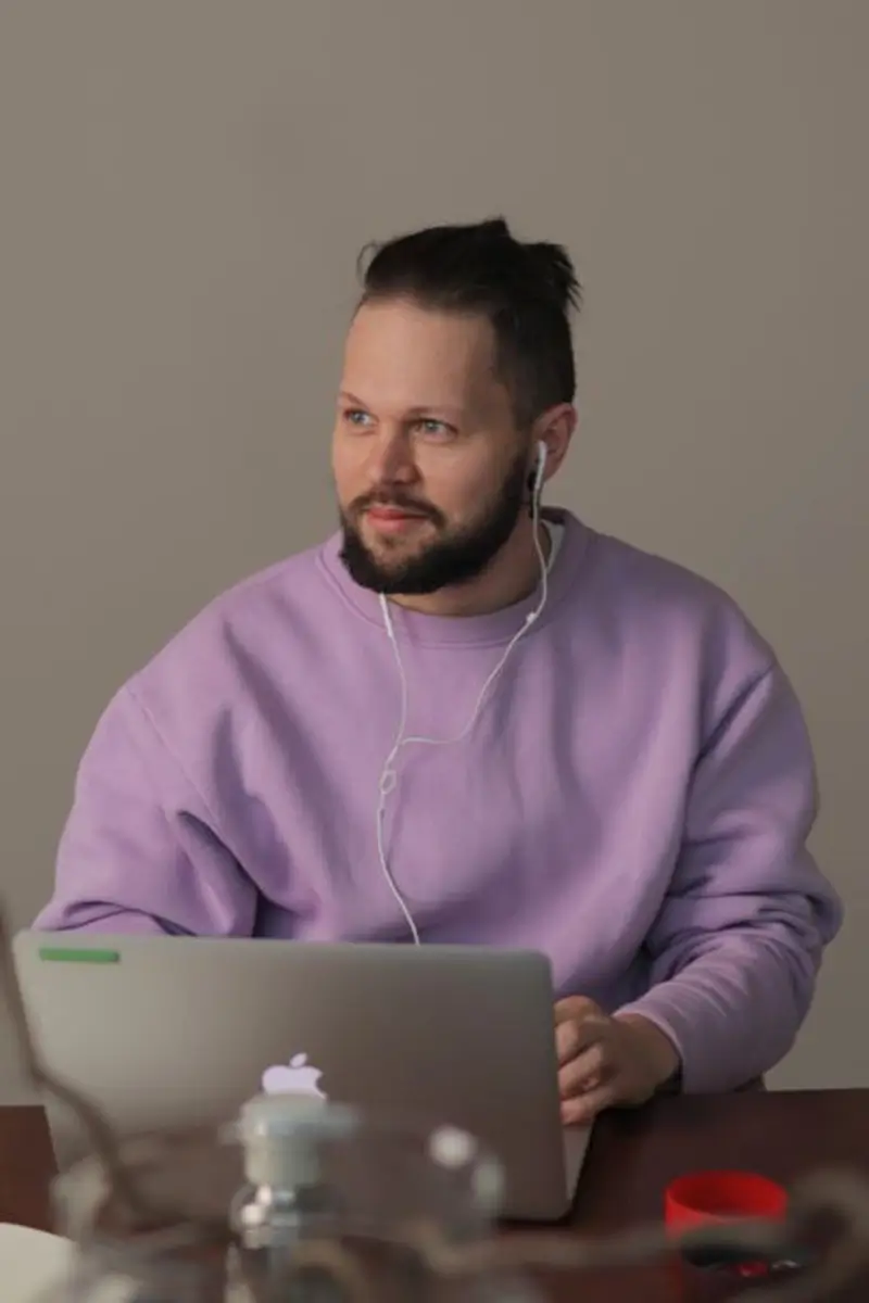 Преподаватель Александр Карбаинов