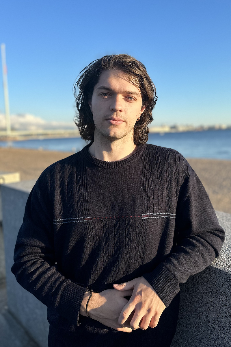 Преподаватель Павел Сыроватский