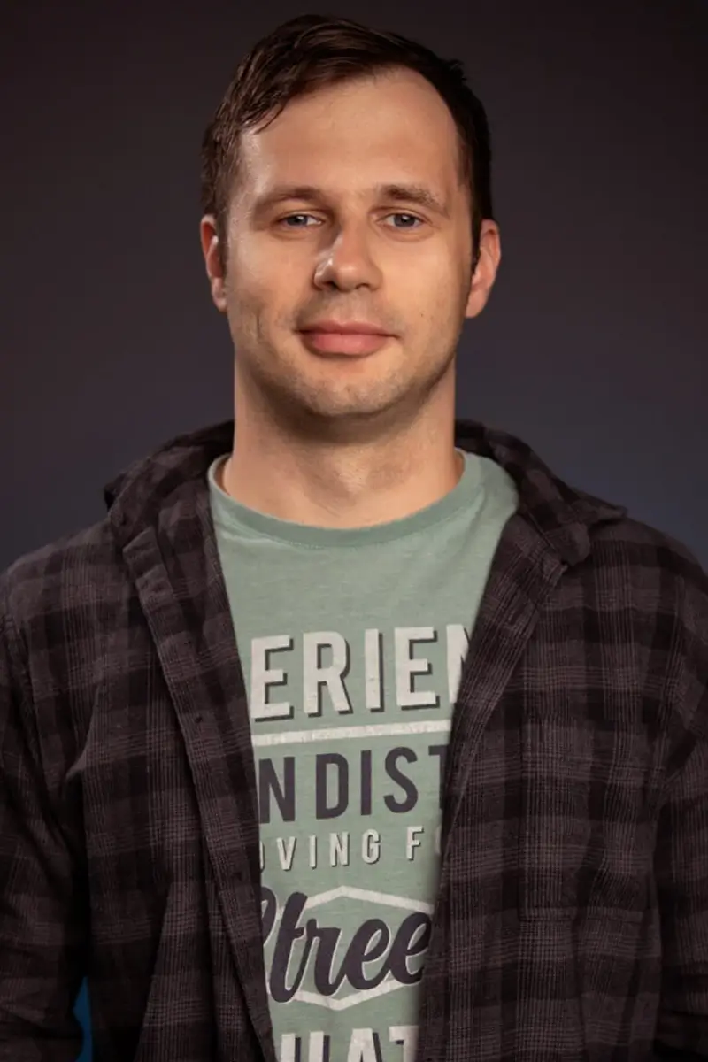 Преподаватель Роман Колчеганов