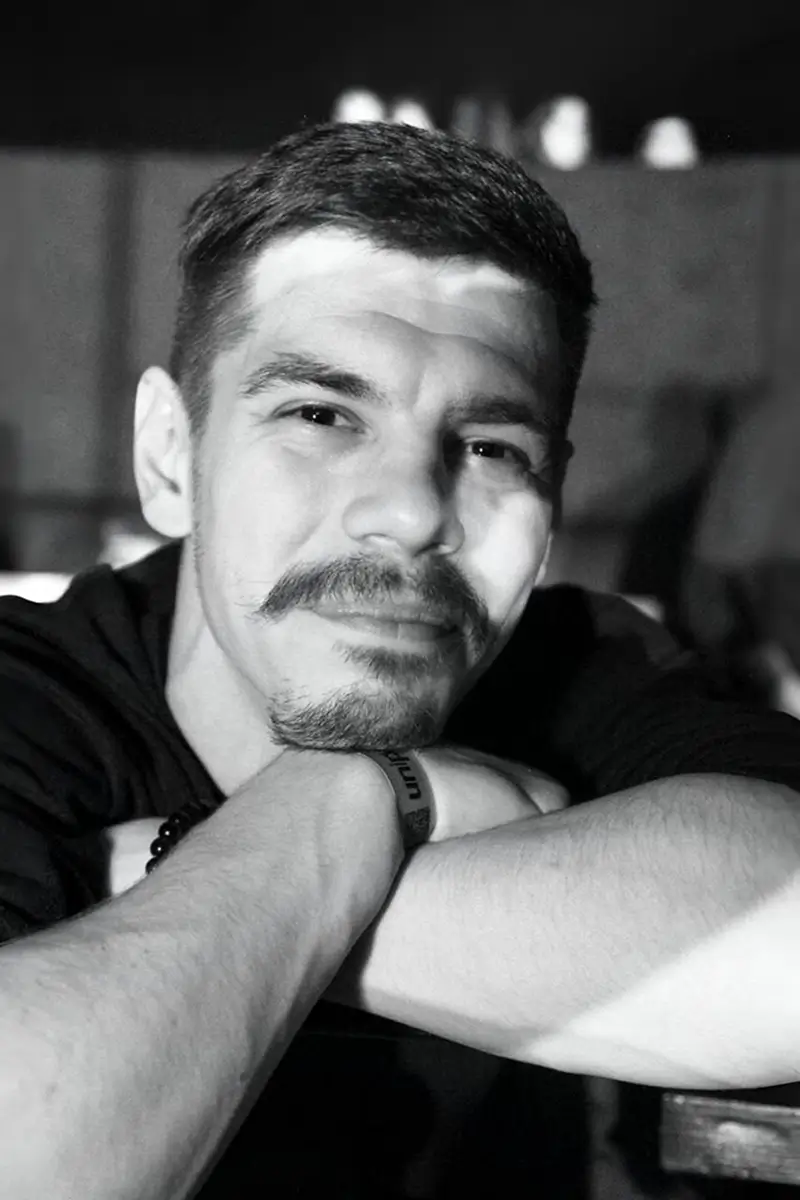 Преподаватель Андрей Смольников